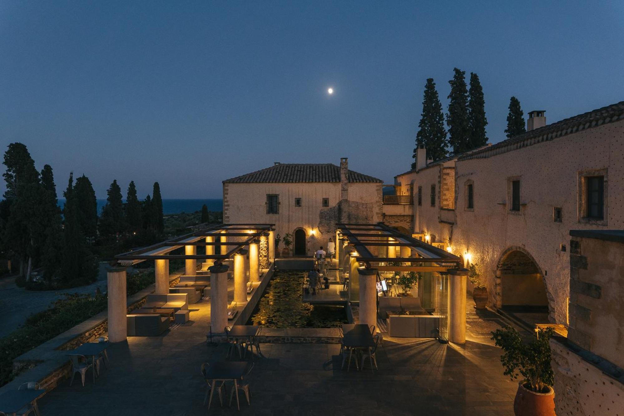 Kinsterna Hotel Monemvasia Bagian luar foto