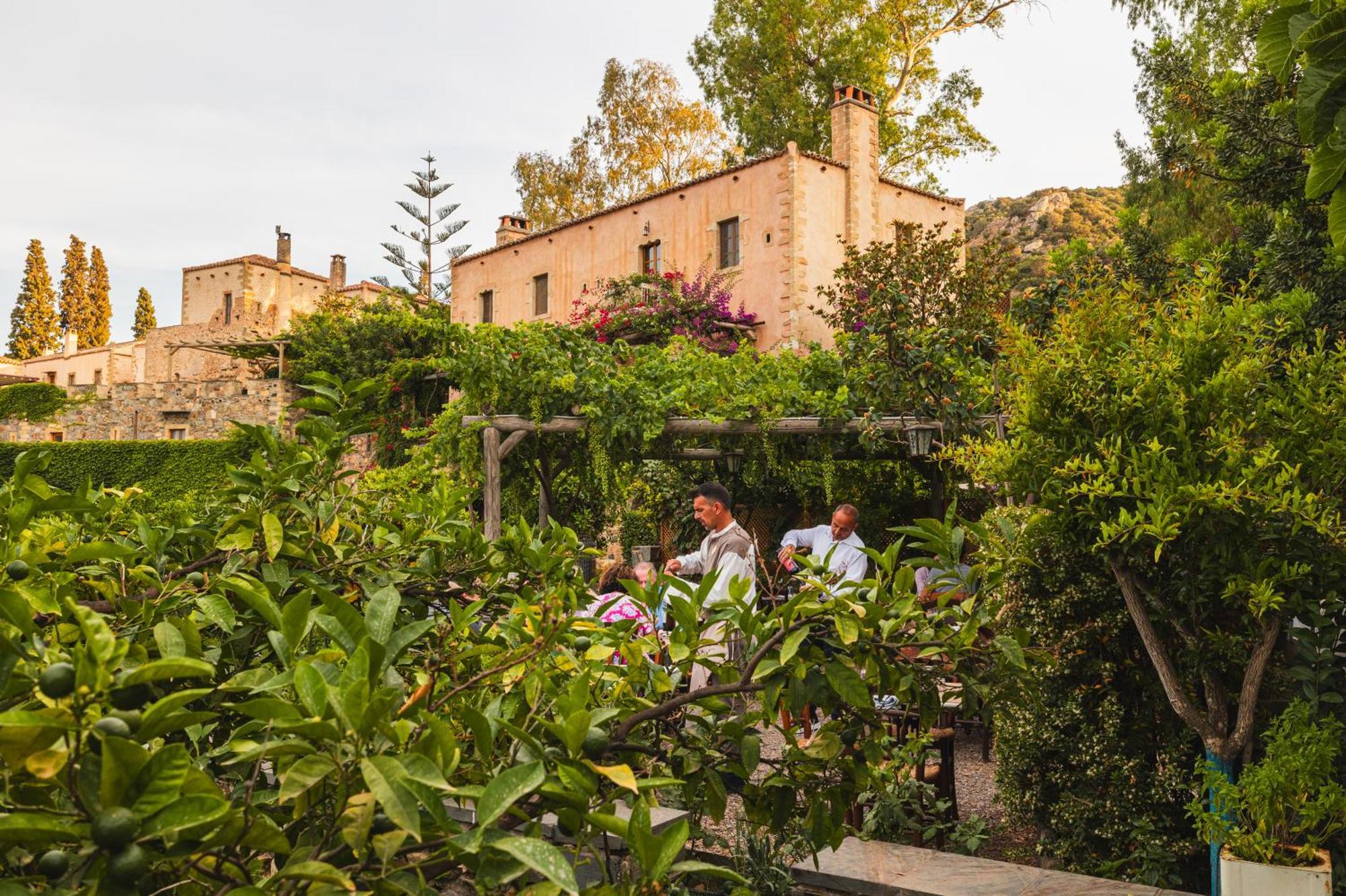 Kinsterna Hotel Monemvasia Bagian luar foto